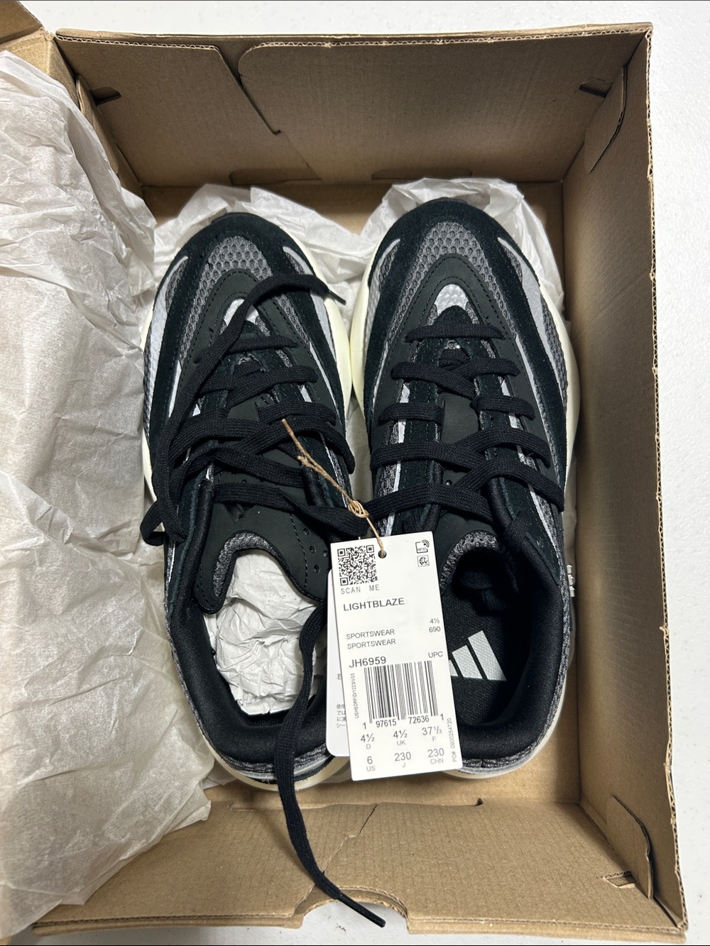 adidas Lightblaze Black and Gray Sneakers